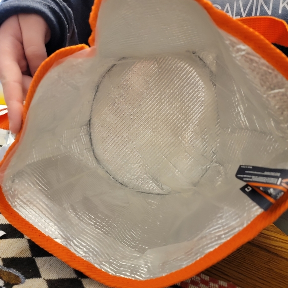 6 pack  Bears Shoulder cooler - Picture 2 of 3